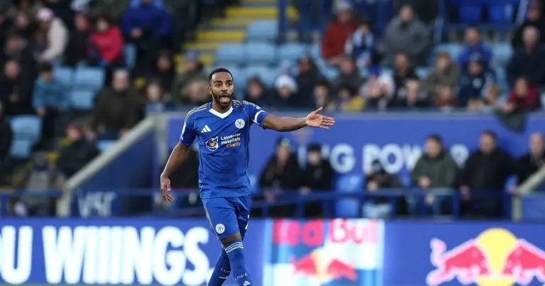 Ricardo Pereira Ewood Park - [EN] Internacional português não acompanha Leicester na descida ao 3.º escalão