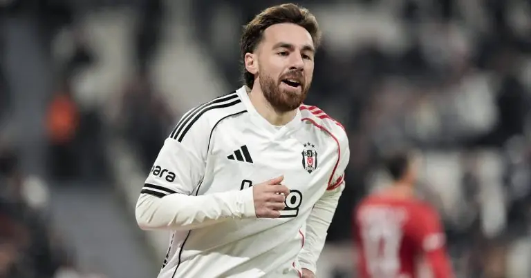 Serdal Adali Apesar de - [EN] Kokçu é intocável no Besiktas: «Nem por 100 milhões o vendemos»