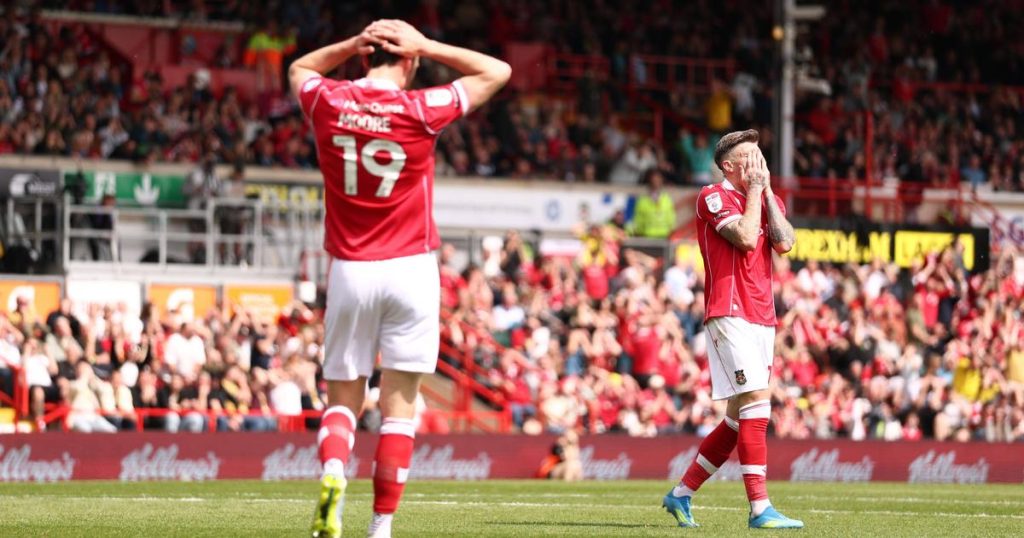 Josh Windass Ryan Reynolds - [EN] 'Spygate': Wrexham pede repetição total do 'play-off'