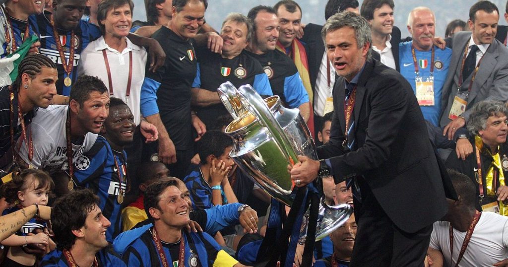 Mourinho de Real Madrid - [EN] Mourinho de volta ao Real Madrid? História dá força (e Champions!) à opção