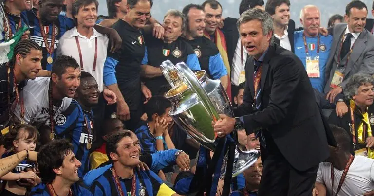 Mourinho de Real Madrid - [EN] Mourinho de volta ao Real Madrid? História dá força (e Champions!) à opção