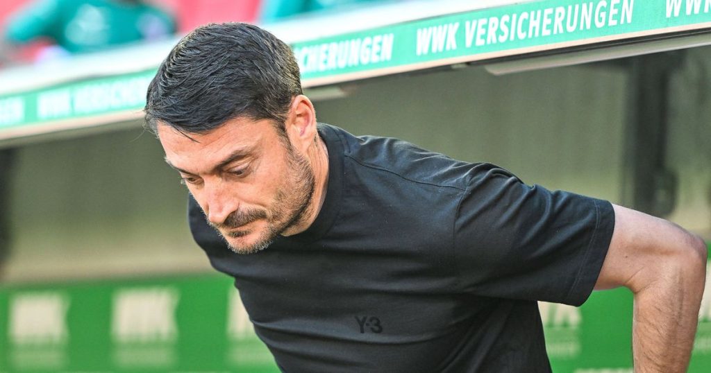 Treinador do Frankfurt Albert Riera - [EN] Treinador do Frankfurt explode: «Isto não é um bar nem um circo»