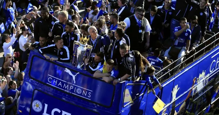 Marc Albrighton Wes Morgan - [EN] «Precisámos de escolta policial para a festa do Vardy»