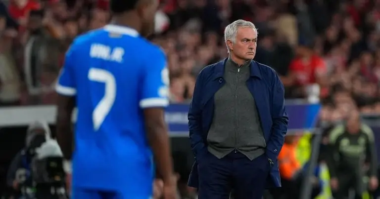 Real Madrid Radio Marca - [EN] «Mourinho é um grande treinador e poderia ter sucesso no Real Madrid»
