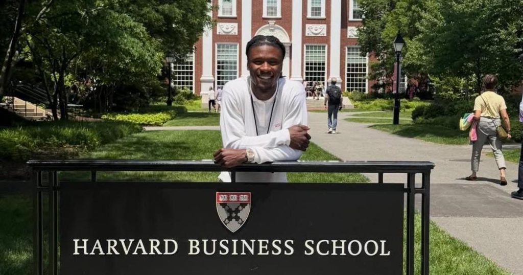 Fora do Mundial Harvard Eduardo Camavinga - [EN] Fora do Mundial 2026, Camavinga conclui formação em Harvard