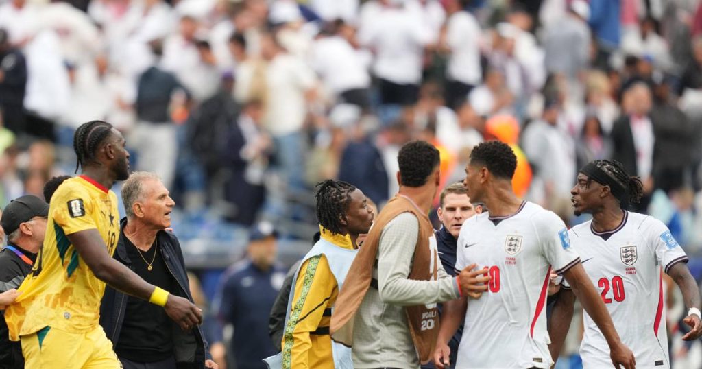 Carlos Queiroz World Cup - Carlos Queiroz in heated exchange with Bellingham during England-Ghana