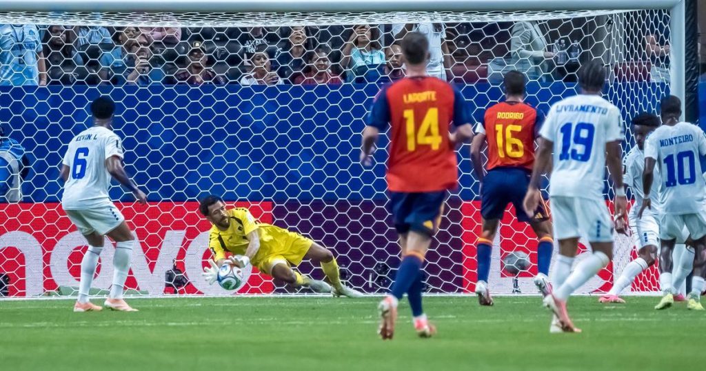 World Cup The Football World Cup - Vozinha joins other... phenomena on social media (photos)