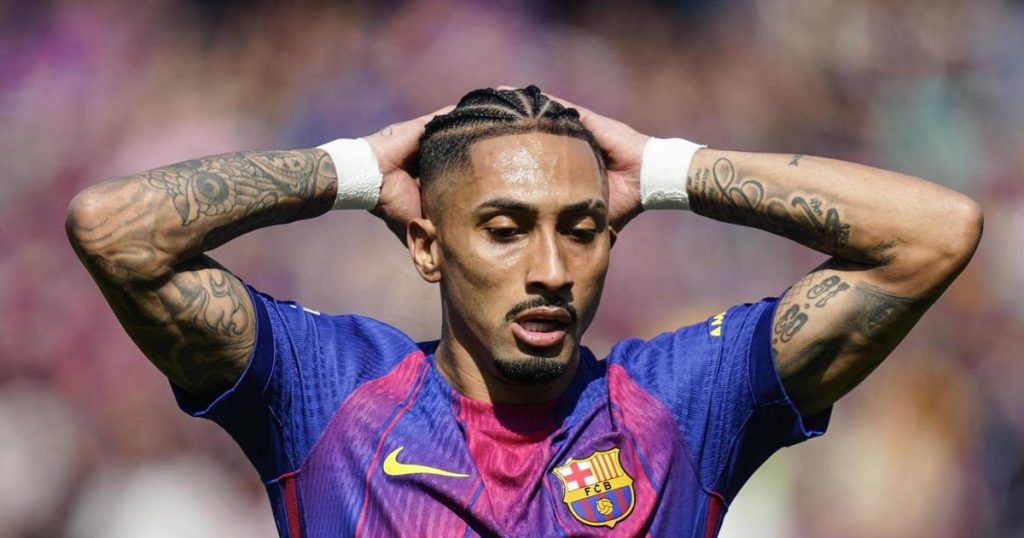 Barcelona World Cup - Vampeta says Raphinha is facing family and financial problems, cousin denies