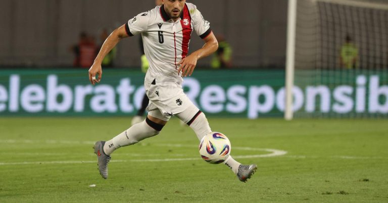 Giorgi Kochorashvili Sporting - [EN] Kochorashvili titular no empate da Geórgia com a Roménia
