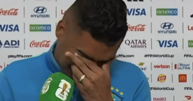 World Cup Casemiro World Cup - Casemiro breaks down in tears after Brazil's elimination (video)