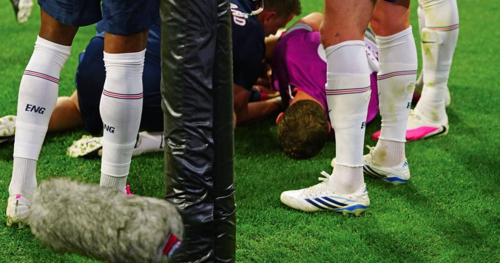 Estadio Azteca Coach Thomas Tuchel - Henderson suffers serious injury during England celebrations