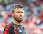 Manchester United Risk Regret Over Lack of Support for Carrick in Left-Back Hunt